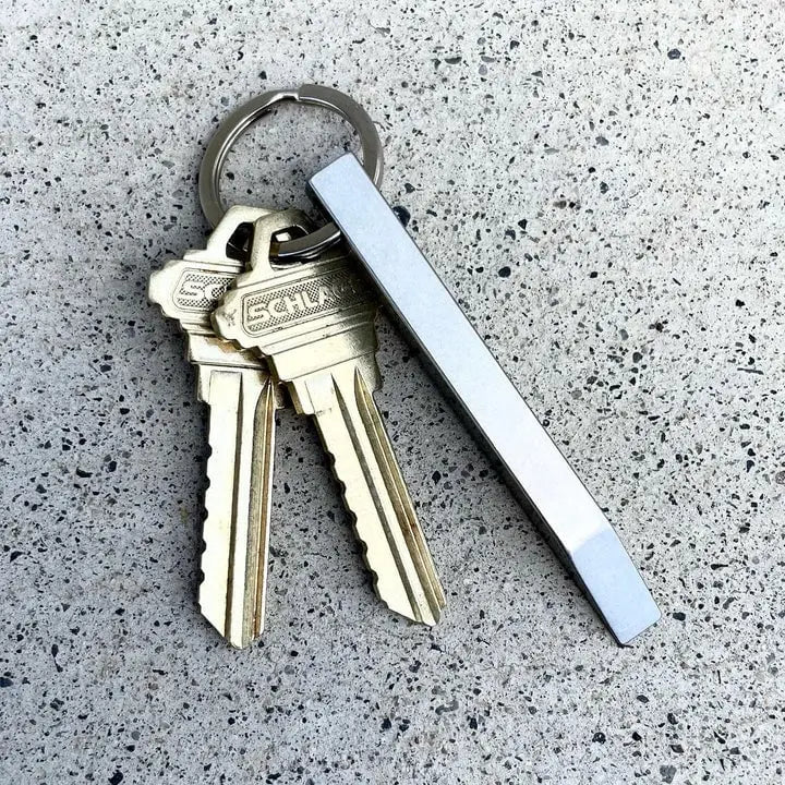Stainless Steel Keychain Prybar with Scraper and Screwdriver Functions