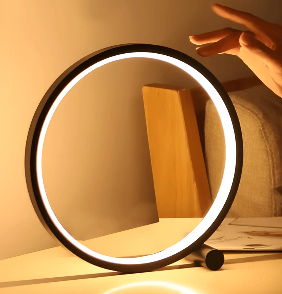 Avtoit | Minimalistic table lamp with touch and dimming function