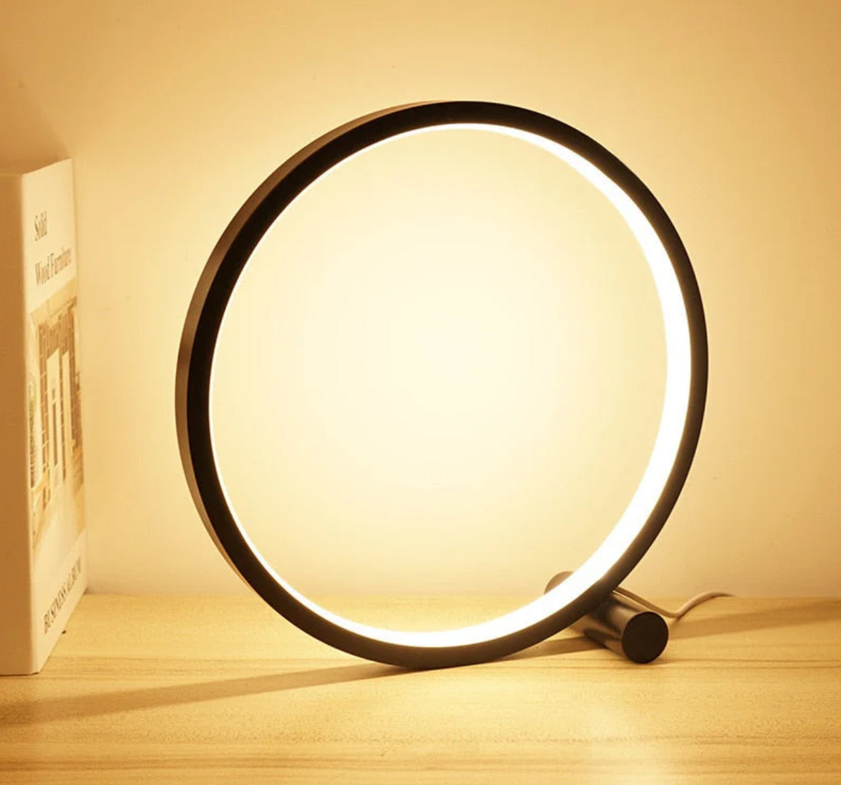 Avtoit | Minimalistic table lamp with touch and dimming function