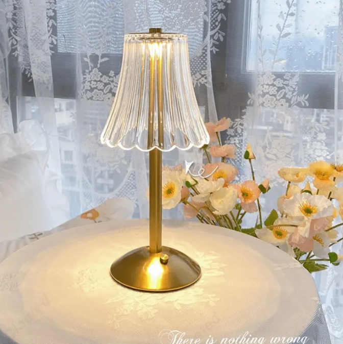 Avtoit | Wireless Crystal Table Lamp with Dimming Function
