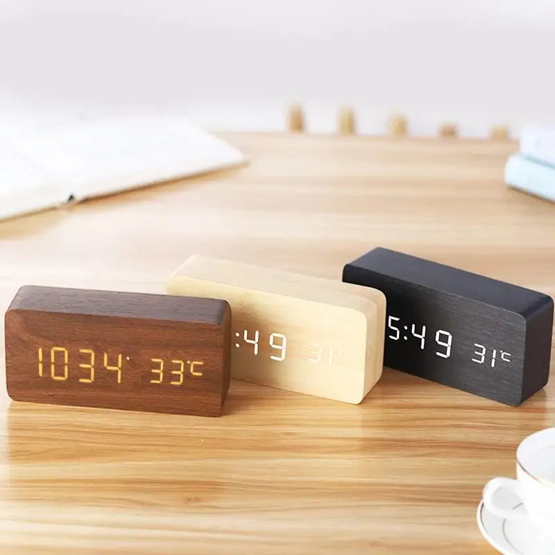 Avtoit | Wooden Digital Alarm Clock | LED Display | Modern Design | Silent | Environmentally Friendly