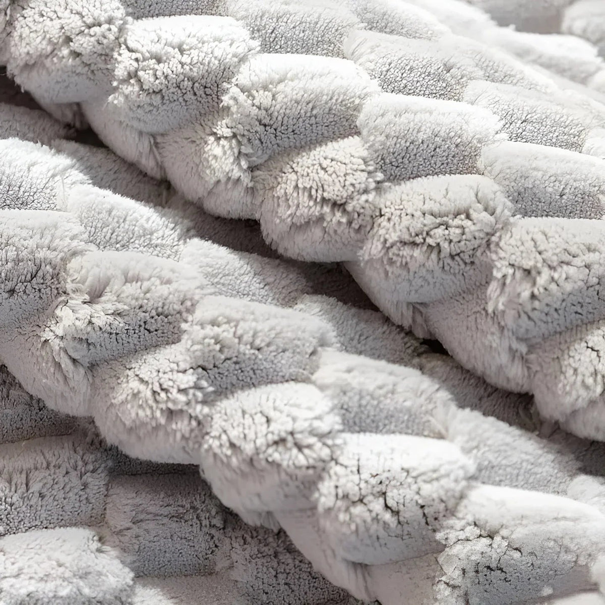 Avtoit | Luxurious velvet sofa cover with textured pattern