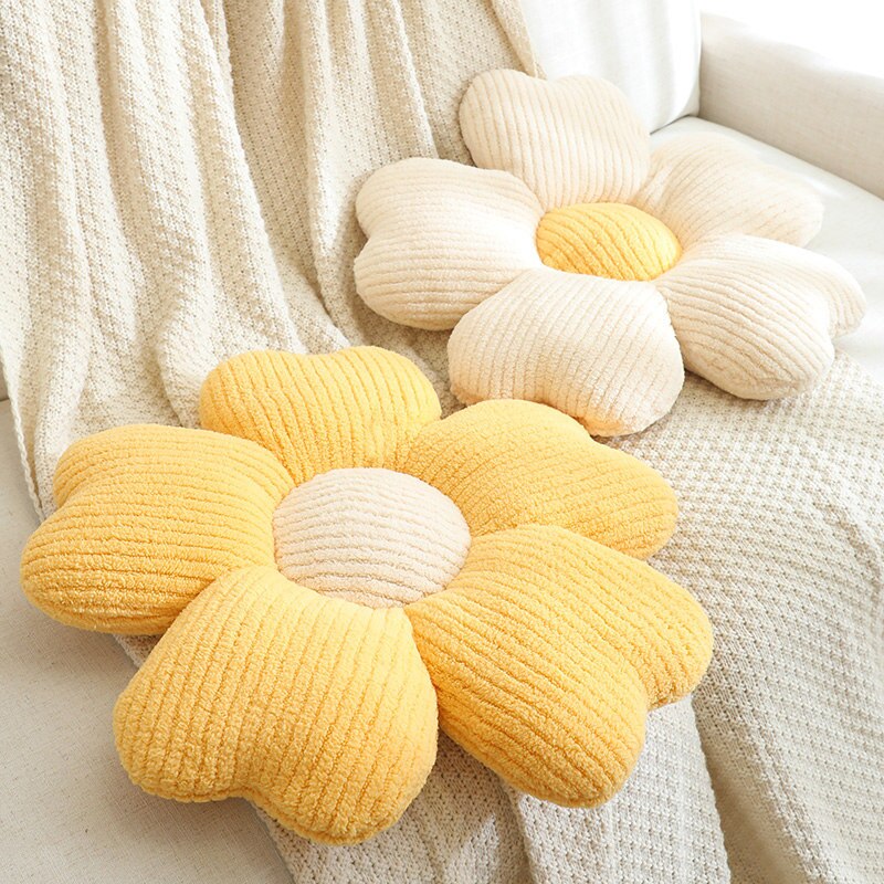 Avtoit | Fluffy Clover Flowers Pillow