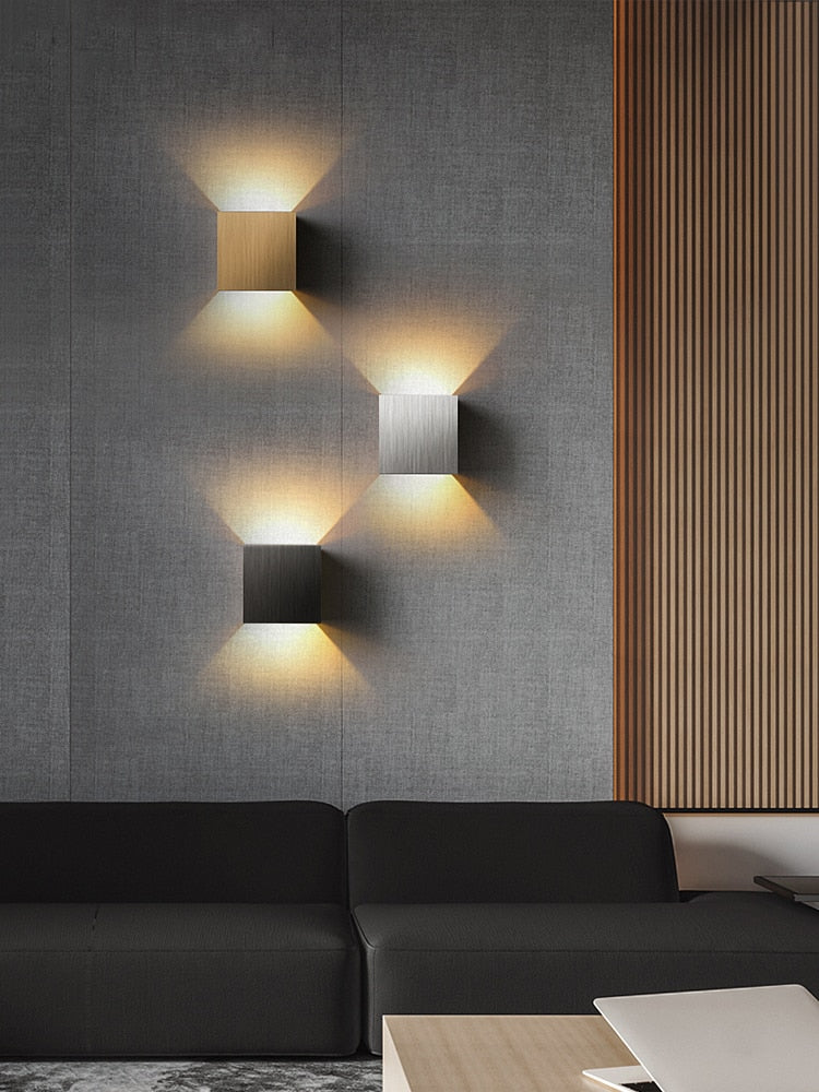 Avtoit | ElegantBeam – Minimalist Wall Lamp for Sophisticated Lighting