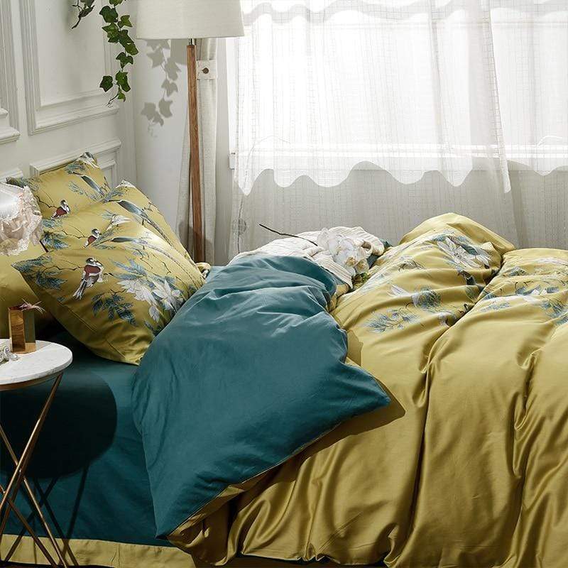 Avtoit | TranquilGold – Soft Egyptian Cotton Pillowcase Set for Relaxing Sleep