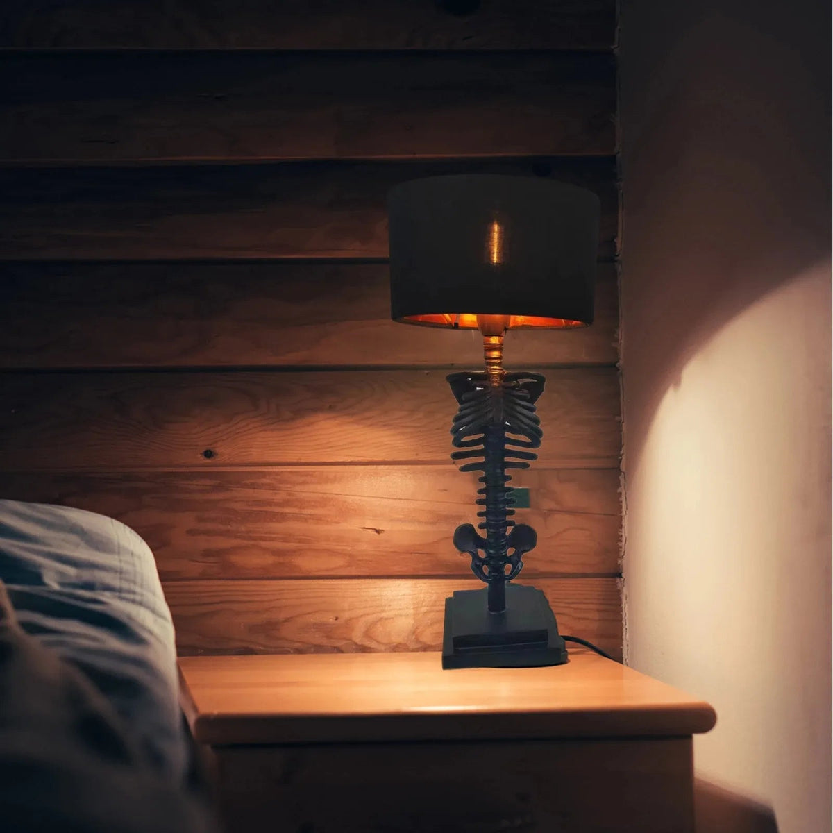 Gothic Skeleton Table Lamp with USB Connector, Indoor Use