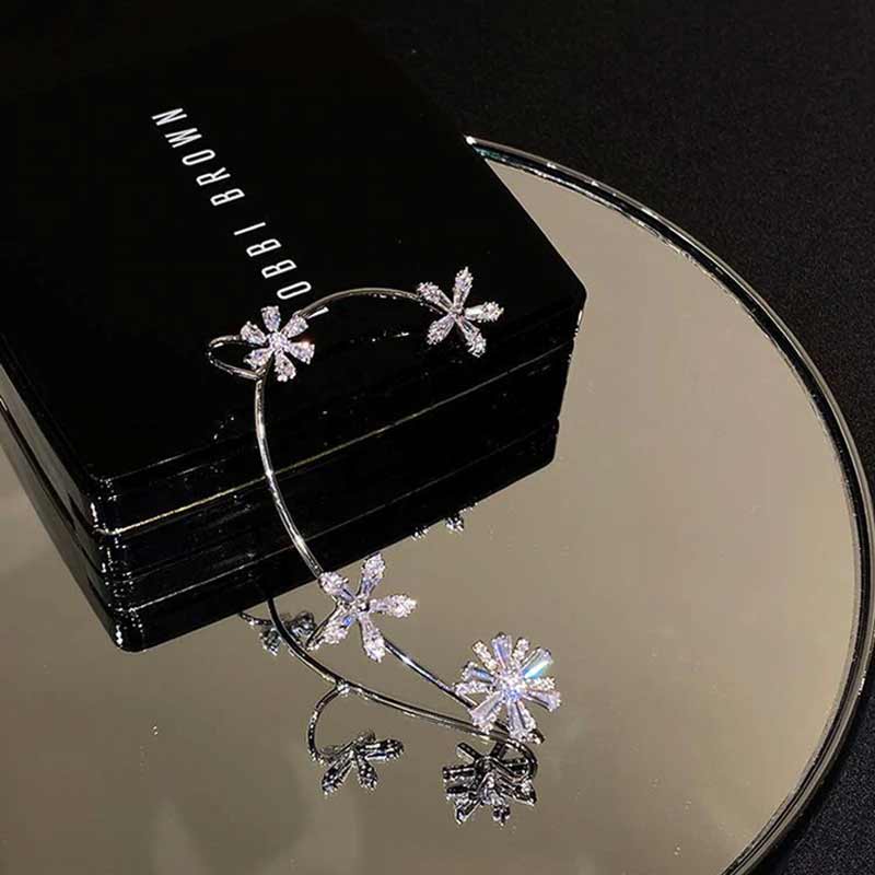 Avtoit | Spinning Snowflake Earrings
