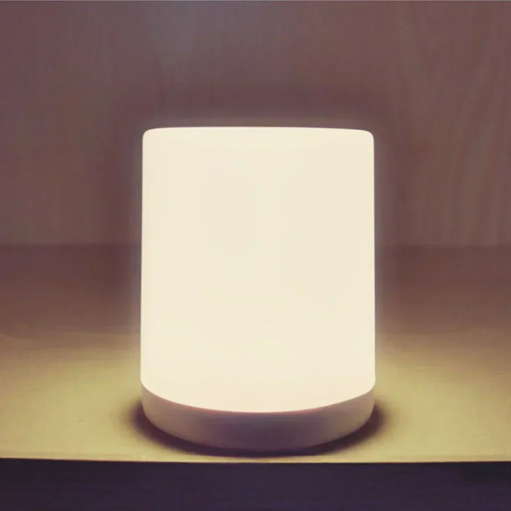 Avtoit | Dimmable LED table lamp with USB connection for flexible light