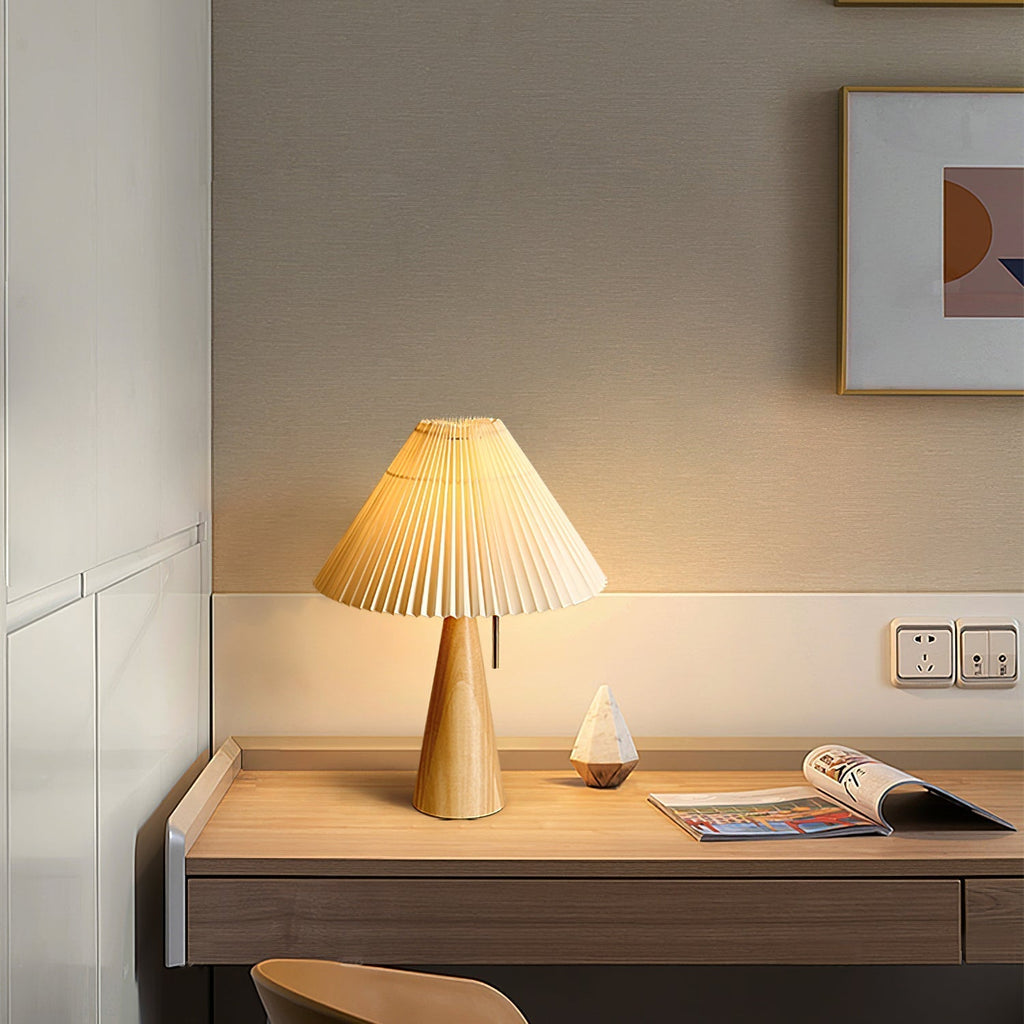 Avtoit | AntiqueRadiance – Elegant Wood and Metal Table Lamp
