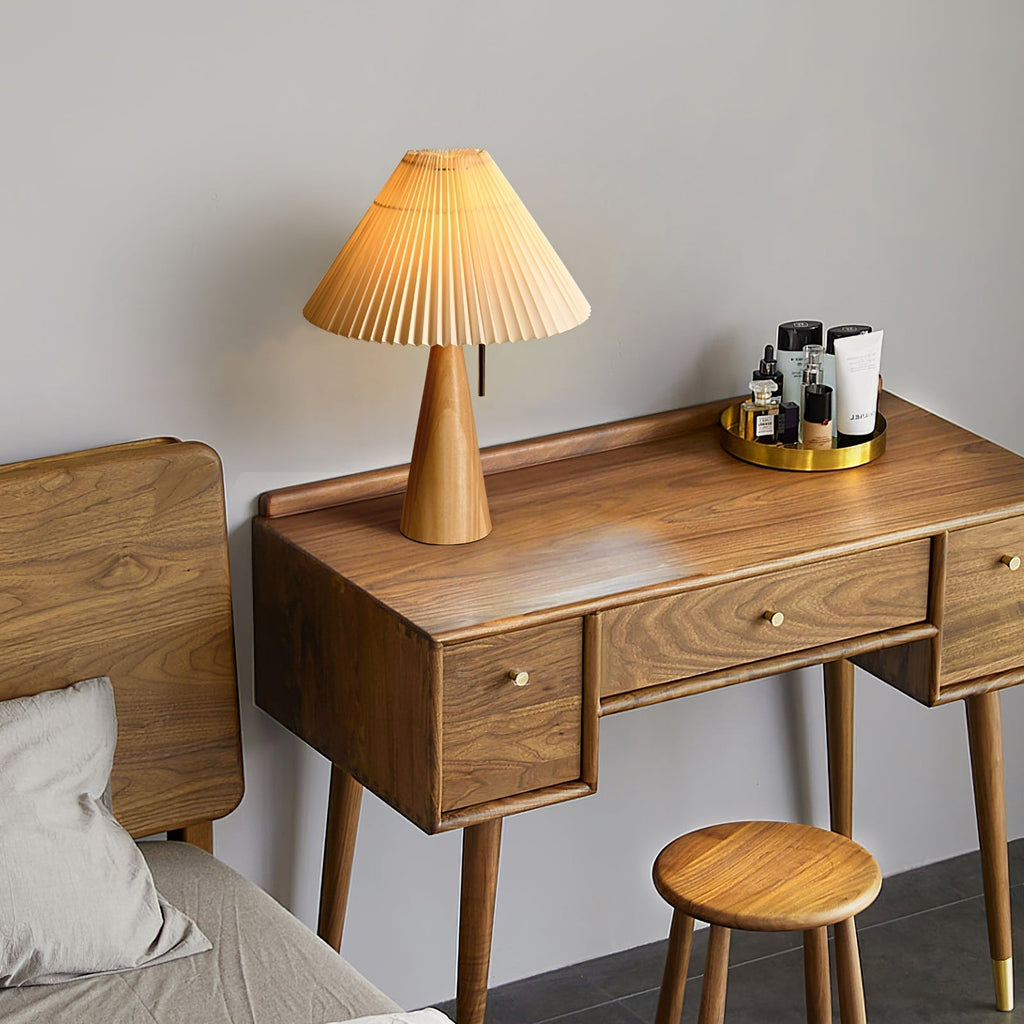 Avtoit | AntiqueRadiance – Elegant Wood and Metal Table Lamp
