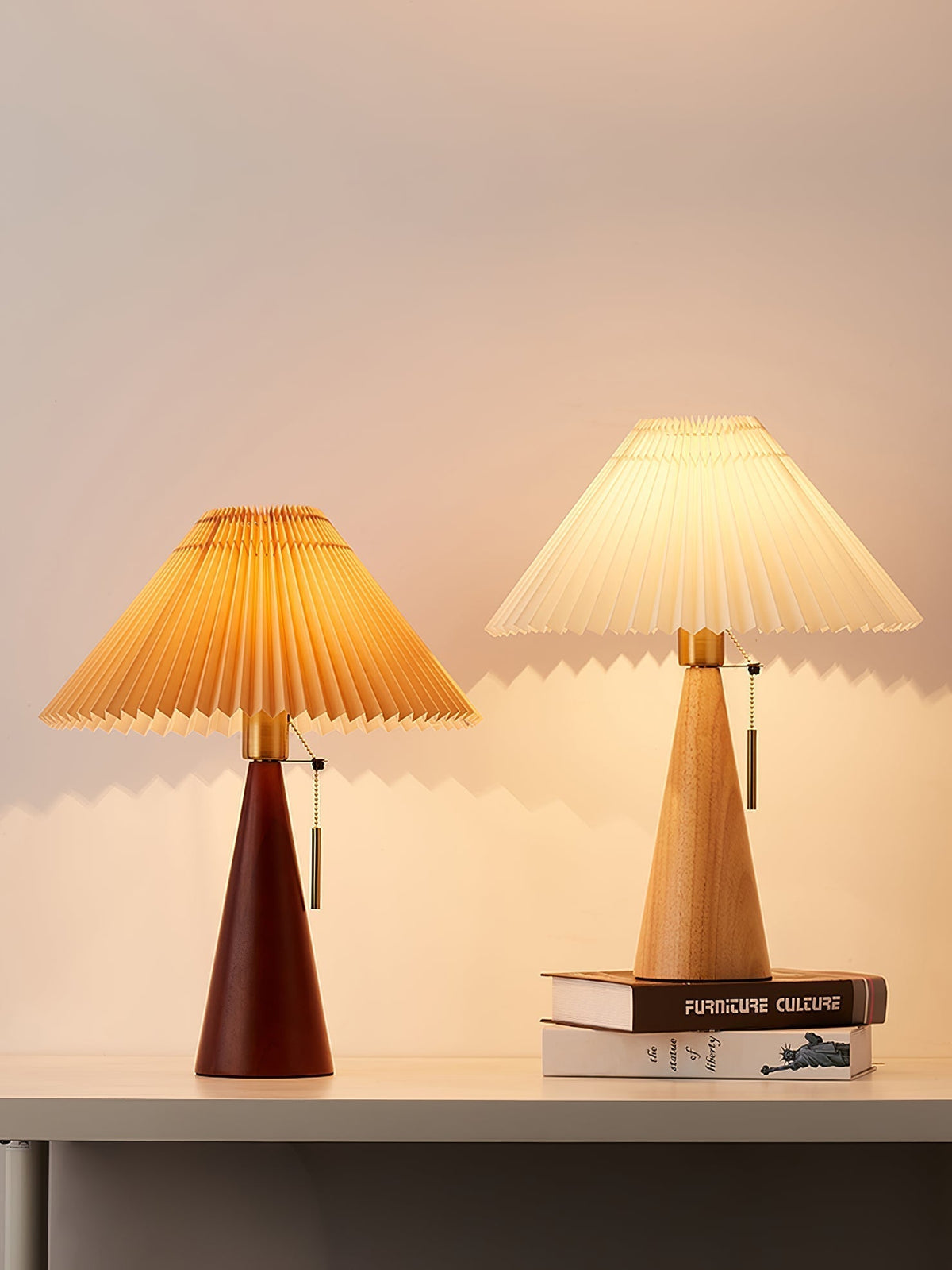 Avtoit | AntiqueRadiance – Elegant Wood and Metal Table Lamp