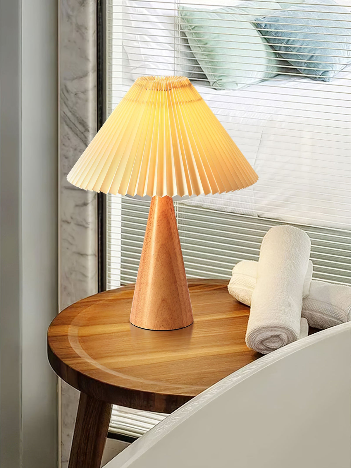 Avtoit | AntiqueRadiance – Elegant Wood and Metal Table Lamp