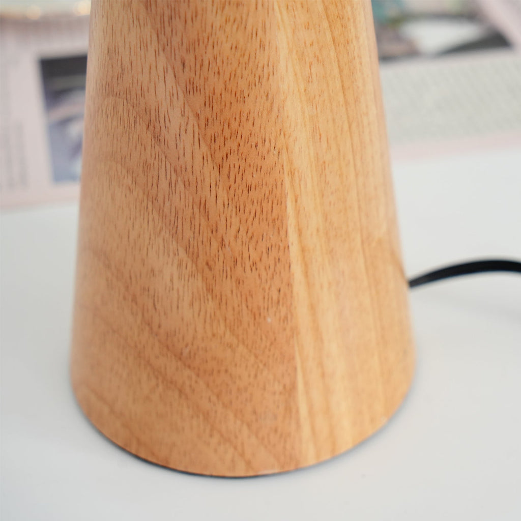 Avtoit | AntiqueRadiance – Elegant Wood and Metal Table Lamp