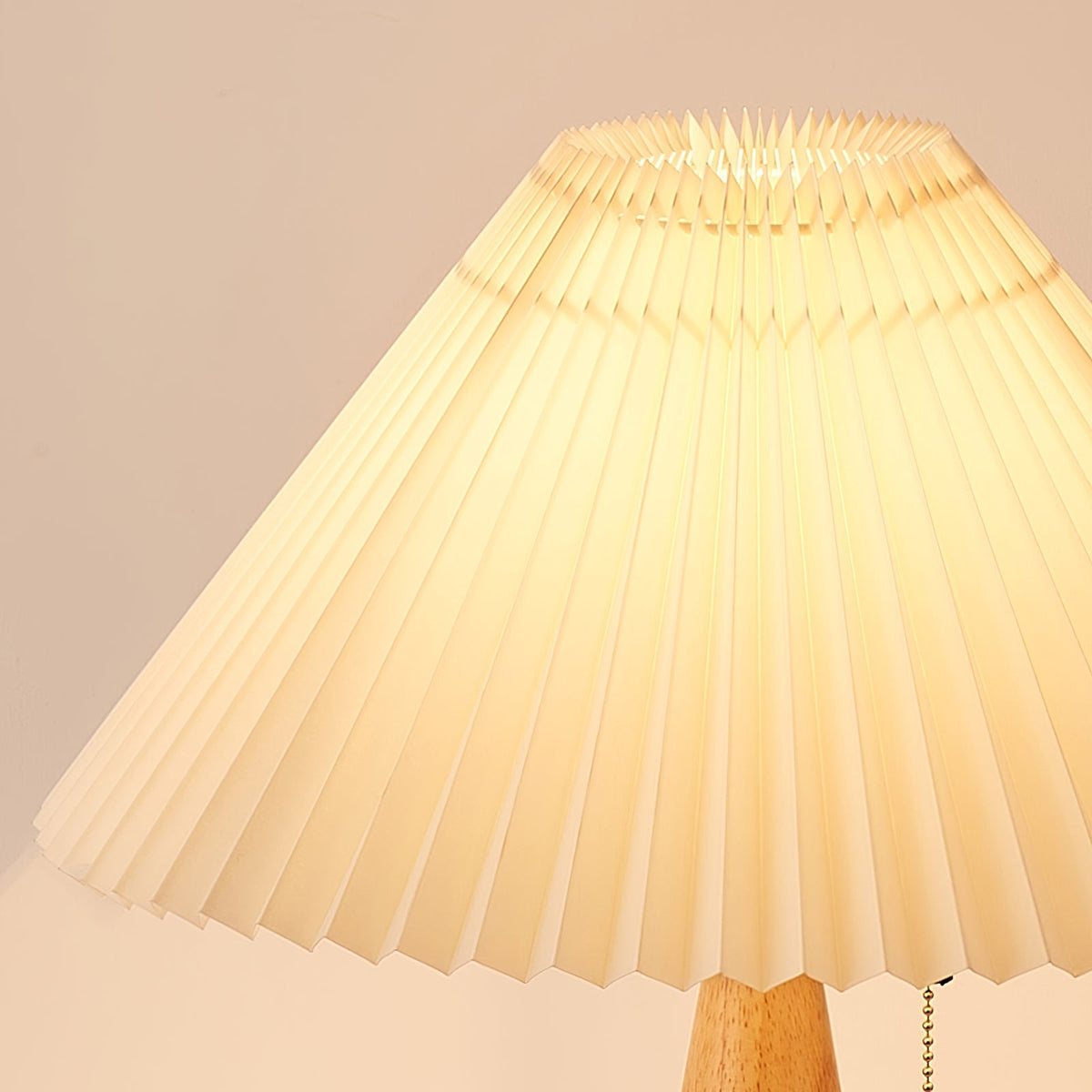 Avtoit | AntiqueRadiance – Elegant Wood and Metal Table Lamp