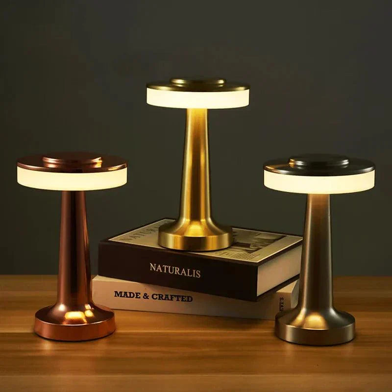 Avtoit | AuraMetal - Nordic-Inspired Table Lamp