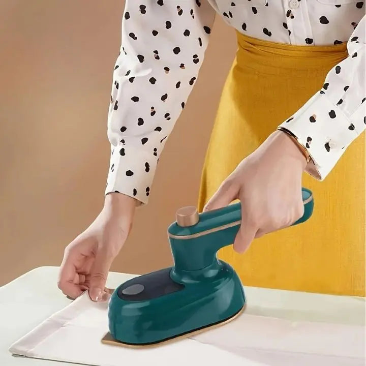 Avtoit | Portable Mini Iron – Dry & Steam Function