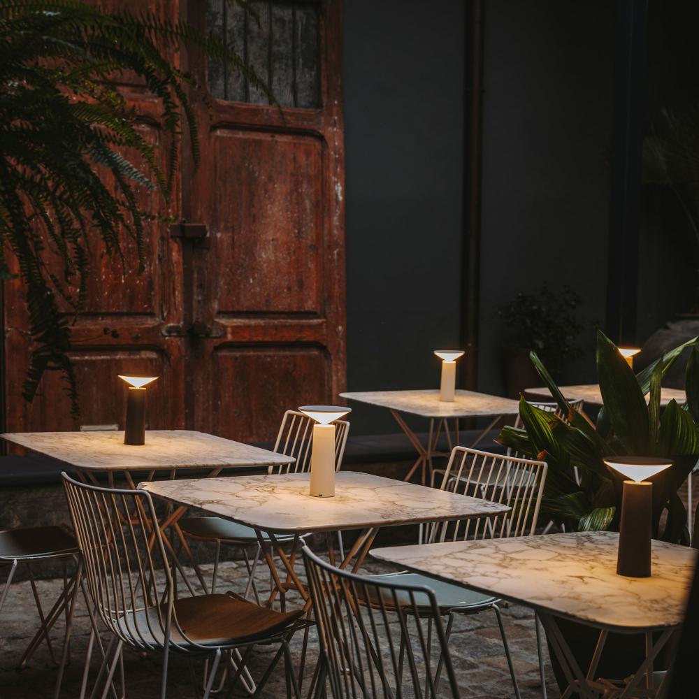 Avtoit | InfiNight - Modern table lamp with touch sensor | Dimmable brightness