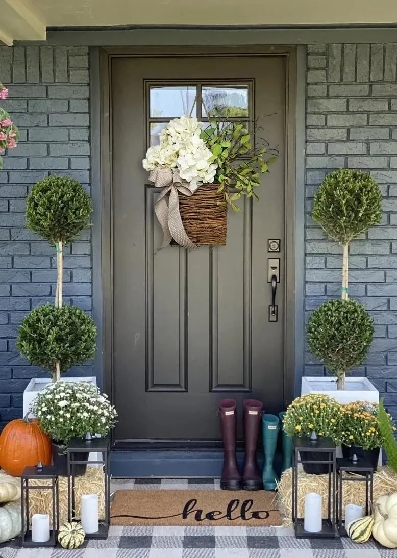 Avtoit | Door hanger with cream hydrangeas – rattan basket wreath with artificial flowers