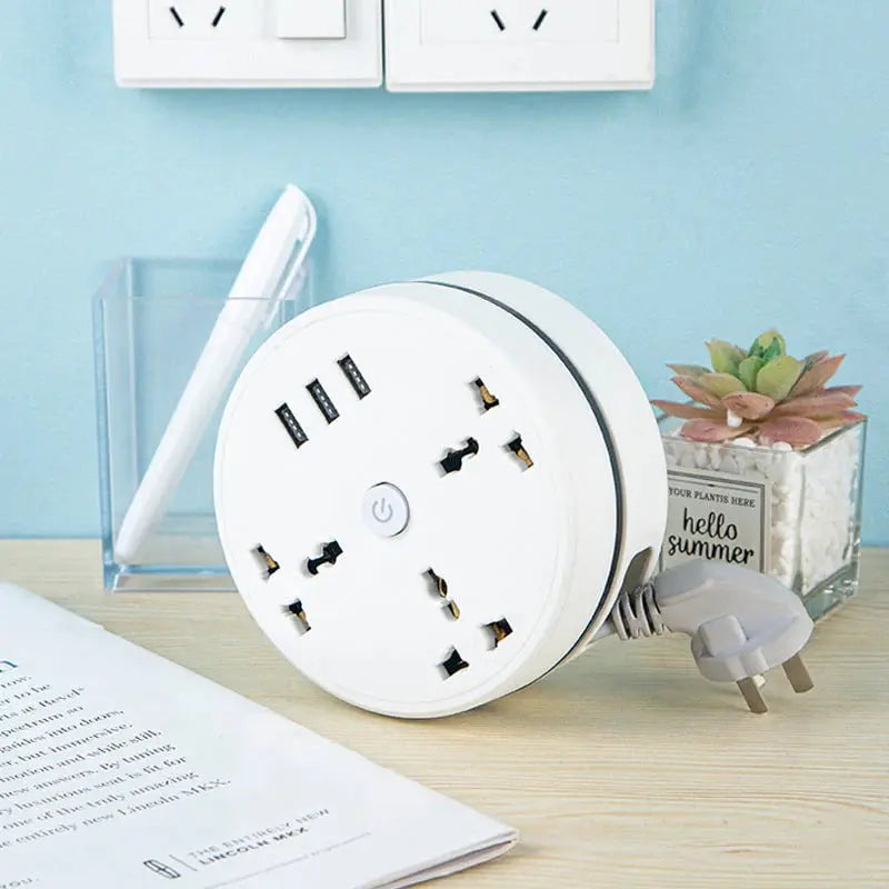 Avtoit | Universal power strip with retractable cable & USB ports