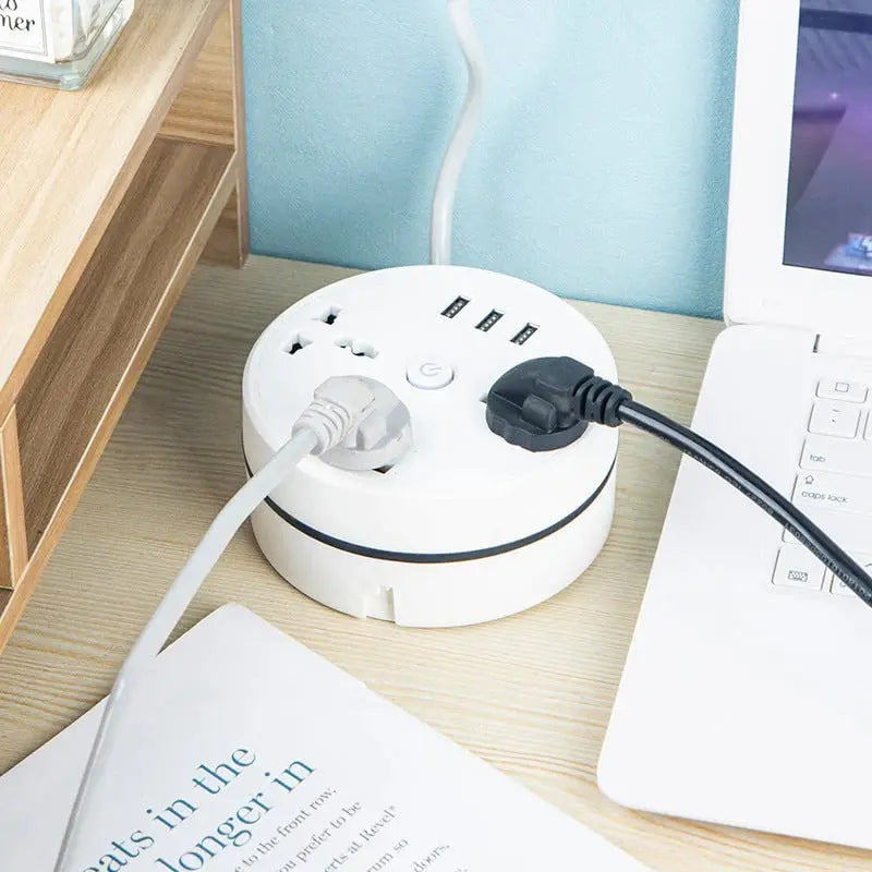 Avtoit | Universal power strip with retractable cable & USB ports