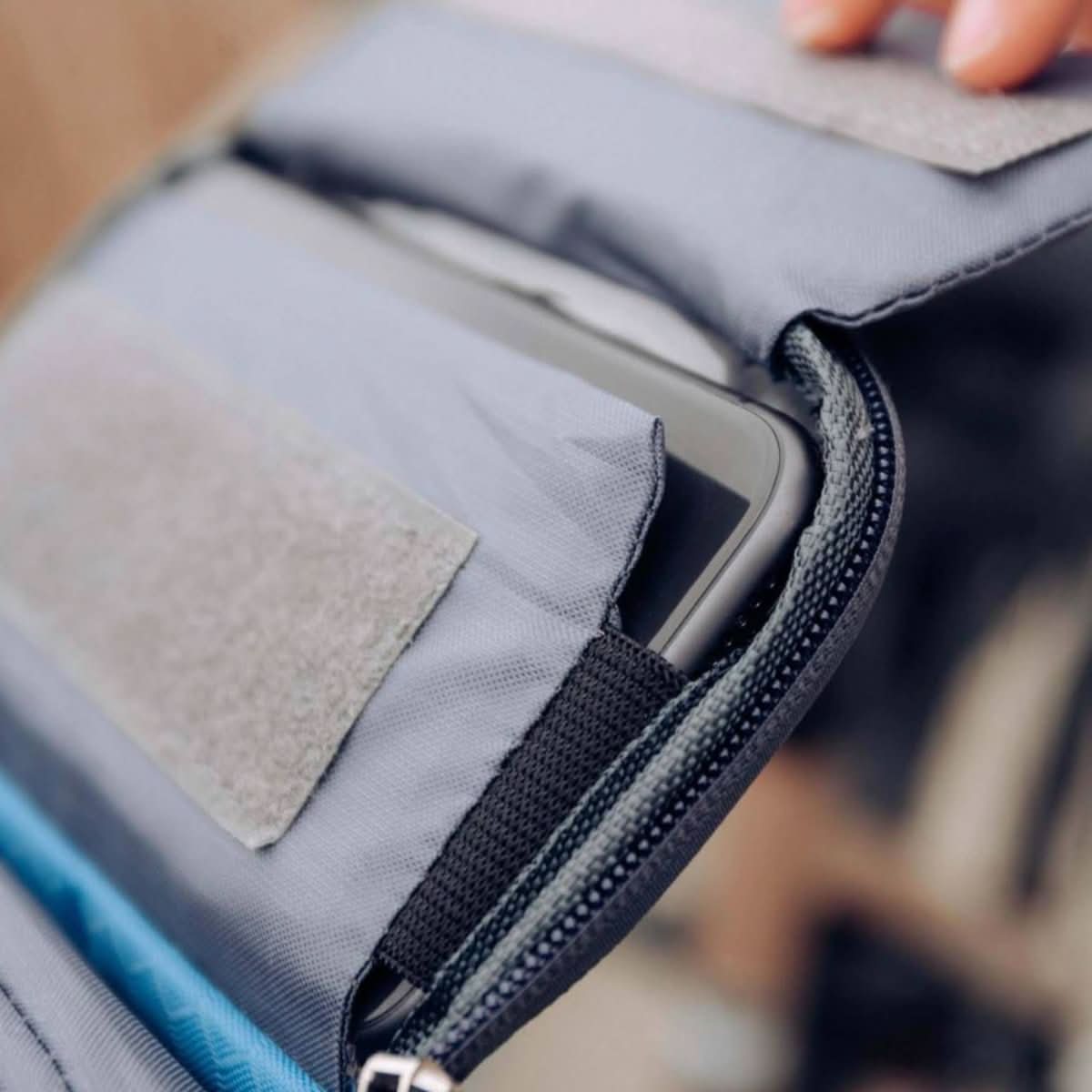 Avtoit | Waterproof Bicycle Bag with Touchscreen Access