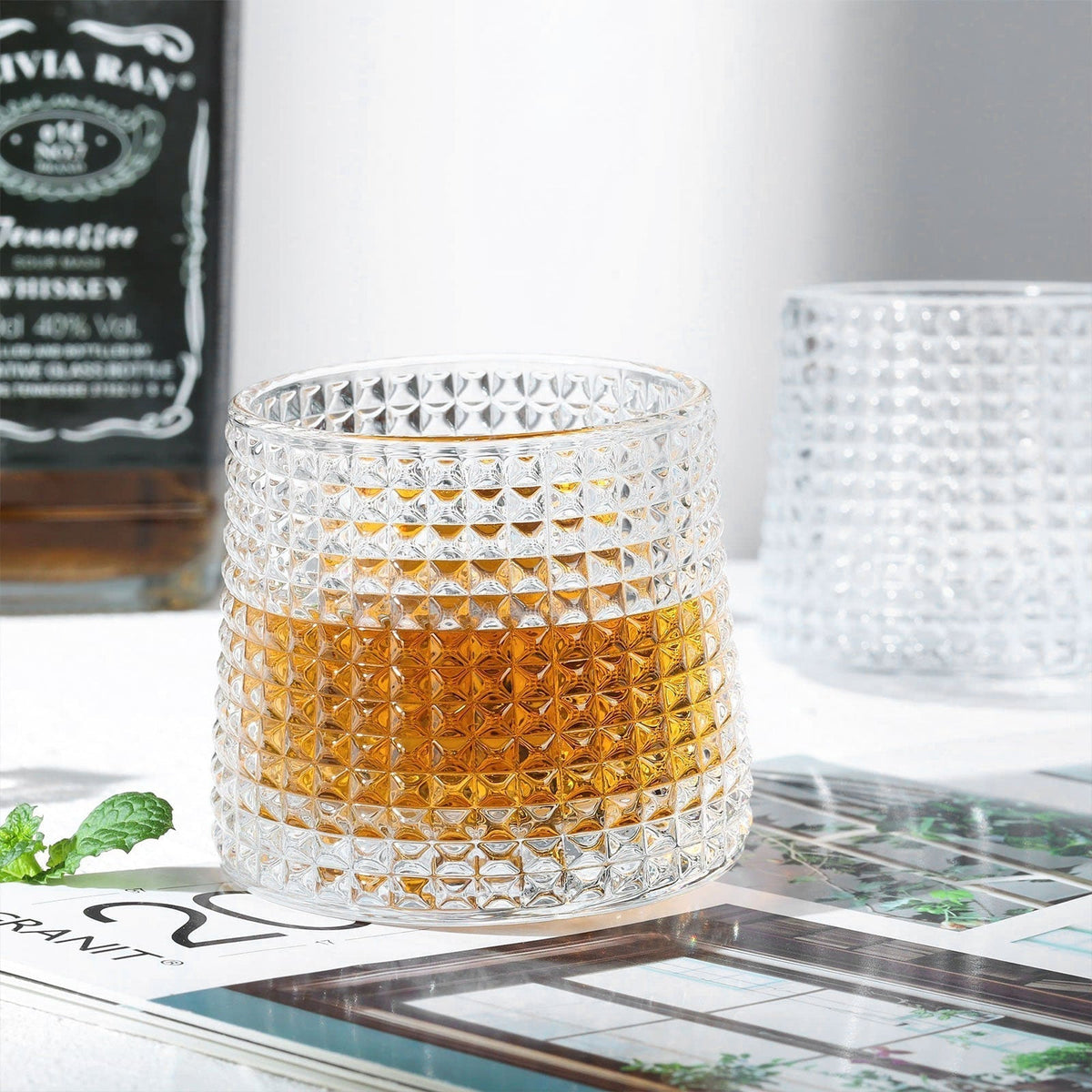 Avtoit | Rotatable Whiskey Tumbler Set