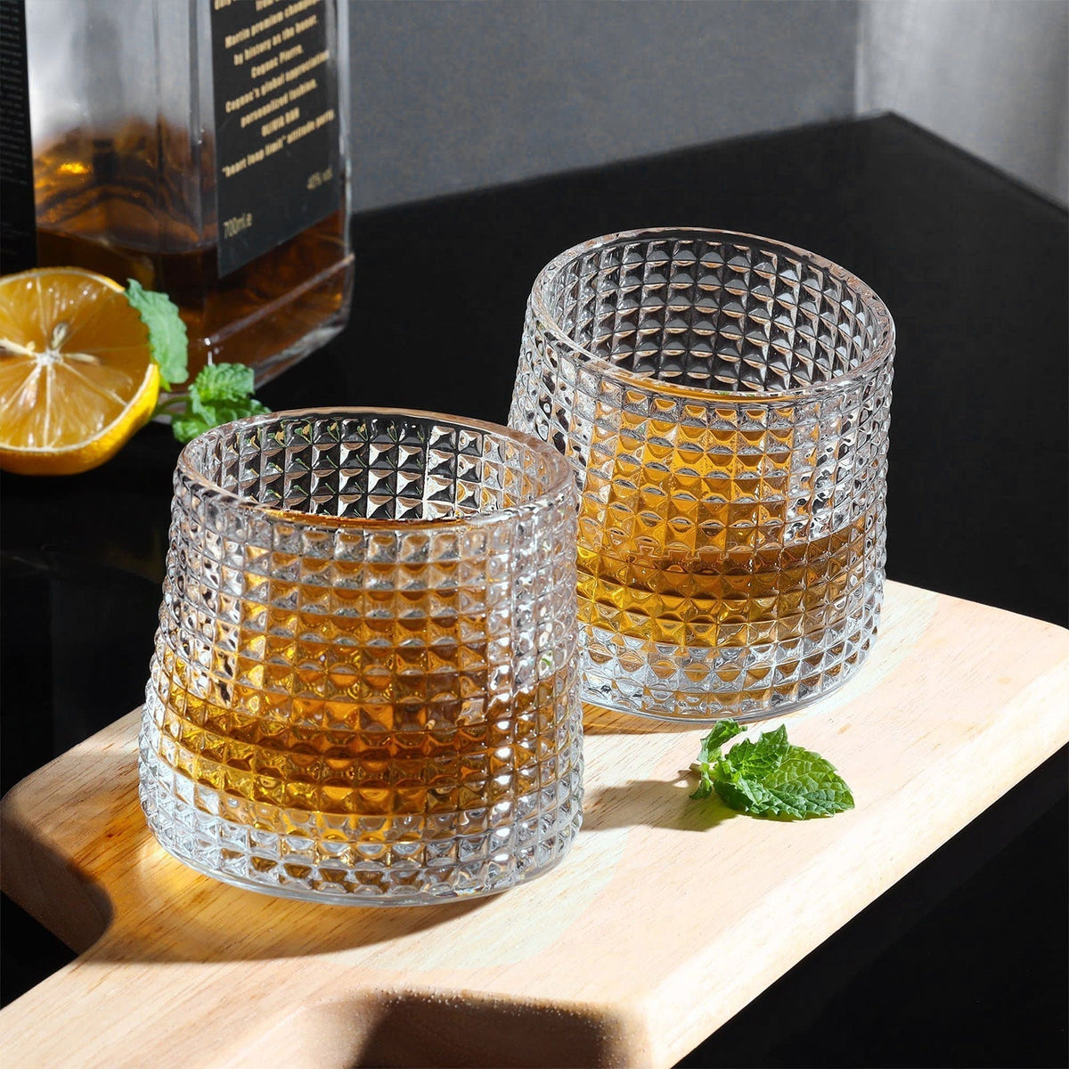 Avtoit | Rotatable Whiskey Tumbler Set