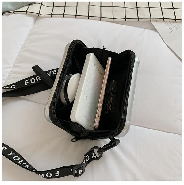 Avtoit | The stylish mini suitcase bag for all-day use