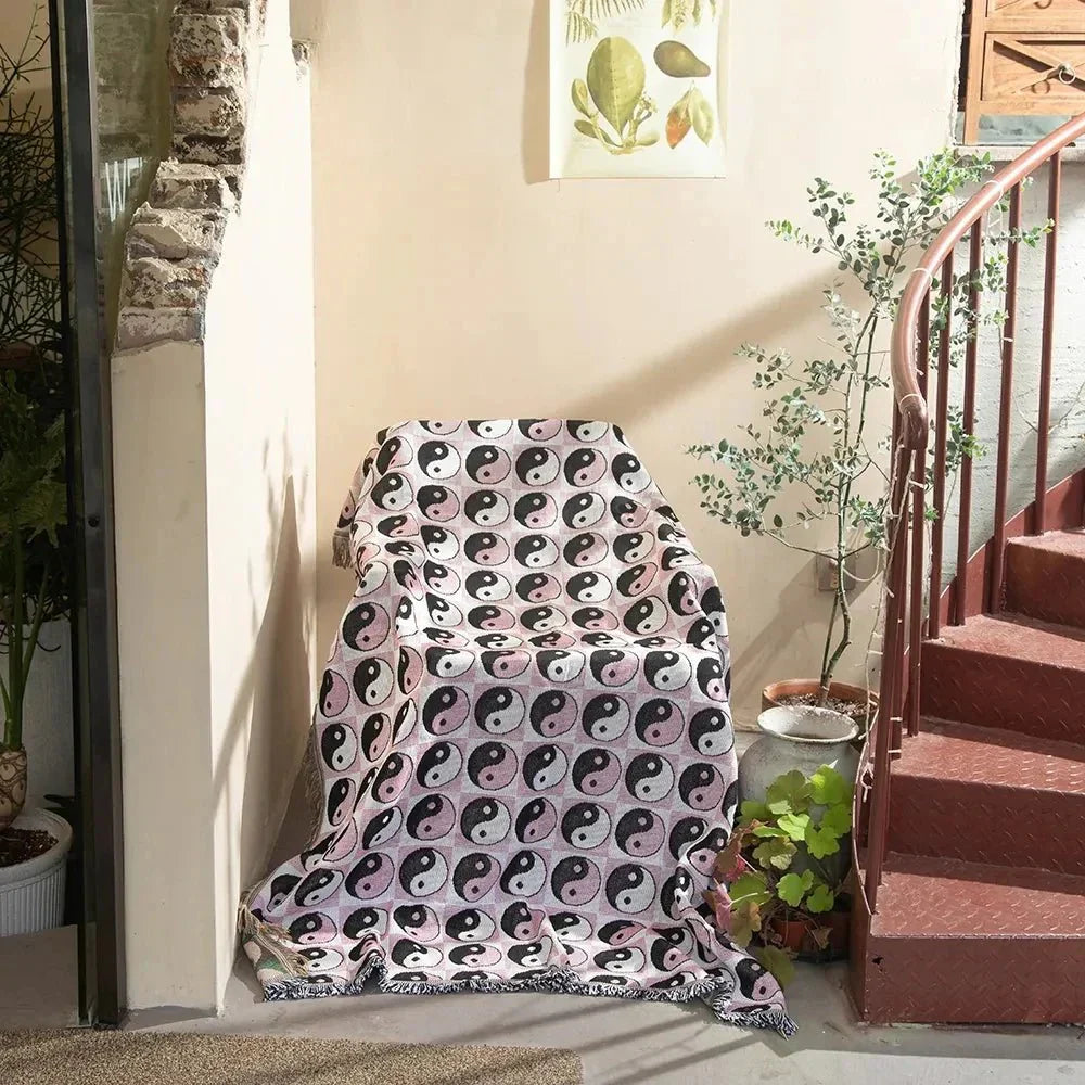 Avtoit | Abstract Woven Wall Tapestry Throw Blanket