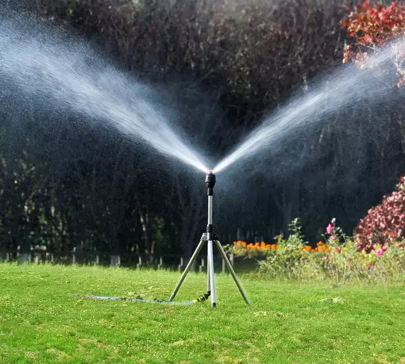 Avtoit | TurboSpray Adjustable 360° Garden Sprinkler – Stainless Steel Rotating Lawn Watering System
