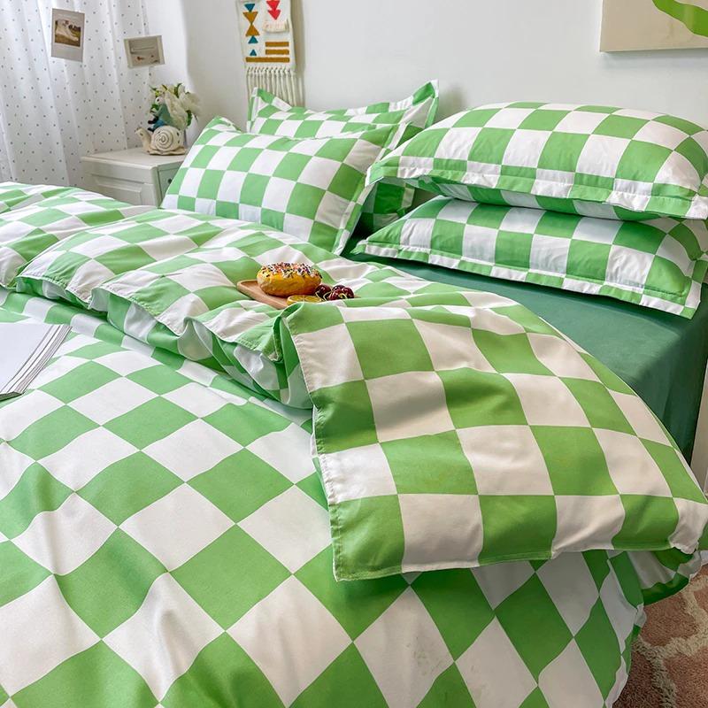 Avtoit | Checked Bedding Set