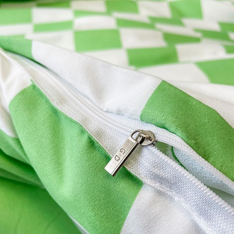 Avtoit | Checked Bedding Set