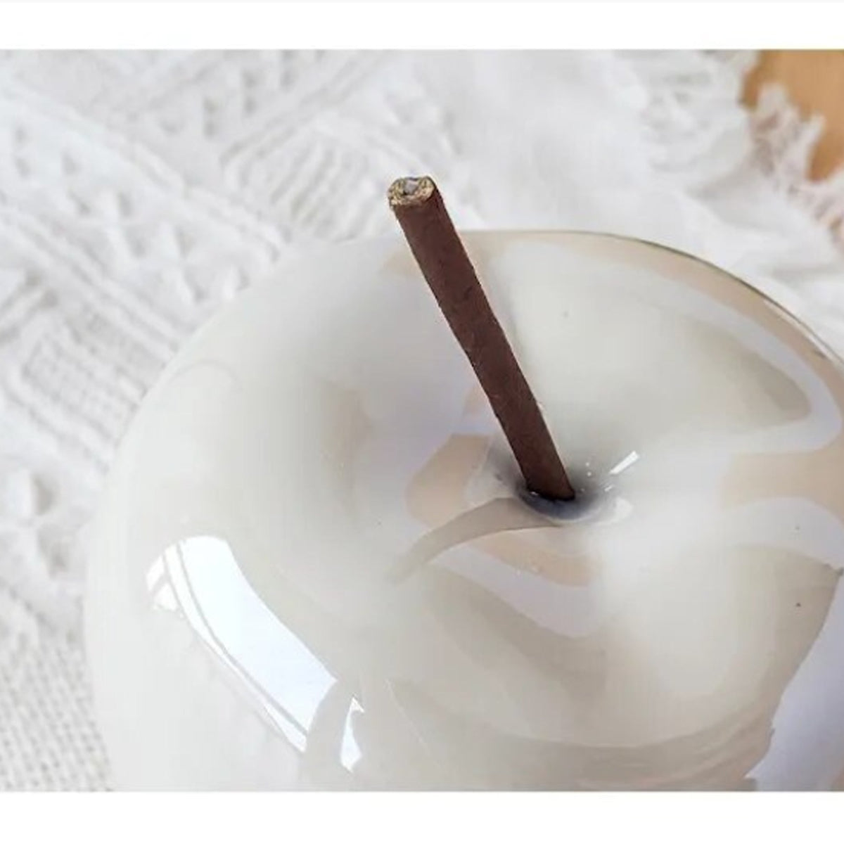 Avtoit | Apple Translucent Nightstand Lamp