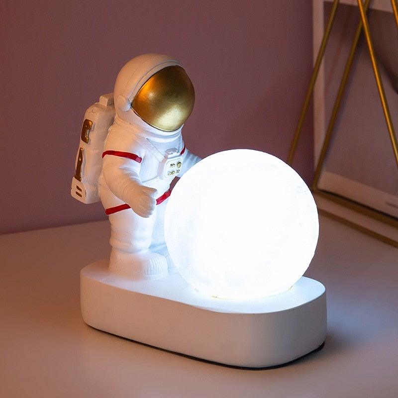 Avtoit | Astronaut lamp
