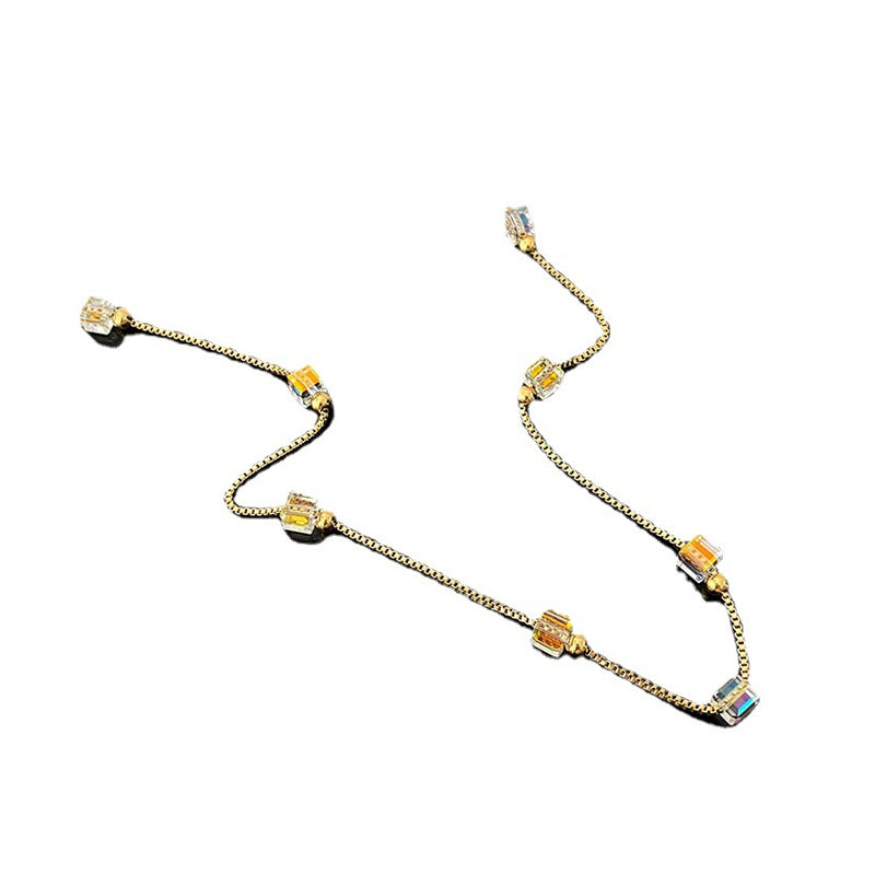 Avtoit | Niche Design Crystal Bead Necklace