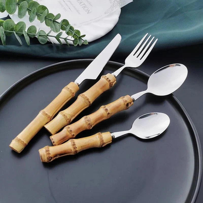 Avtoit | Bamboo Handle Cutlery Set Made of Stainless Steel
