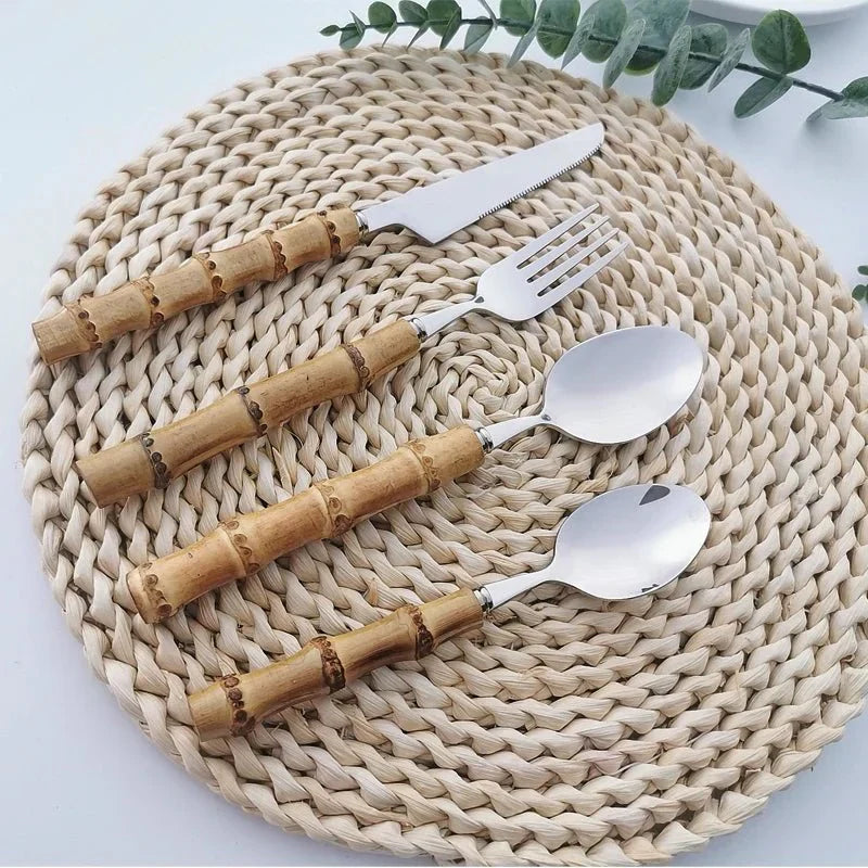 Avtoit | Bamboo Handle Cutlery Set Made of Stainless Steel