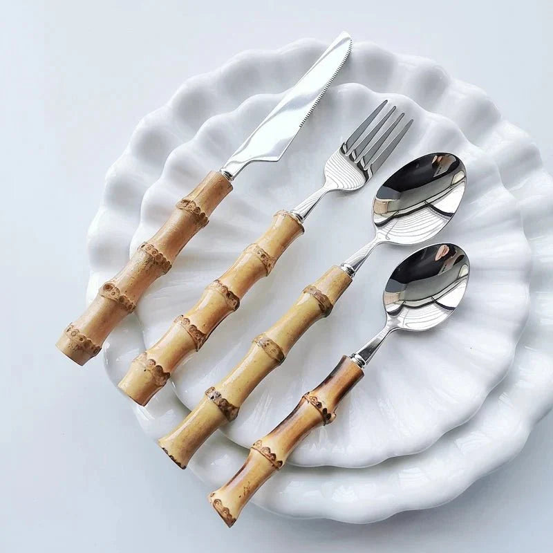 Avtoit | Bamboo Handle Cutlery Set Made of Stainless Steel
