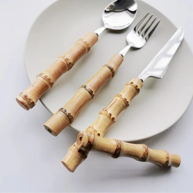Avtoit | Bamboo Handle Cutlery Set Made of Stainless Steel