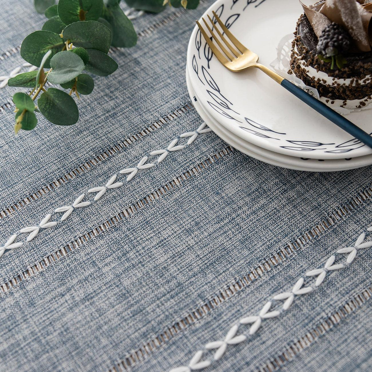Avtoit | Batillo Linen Tablecloth | Tablecloth, Indoor & Outdoor
