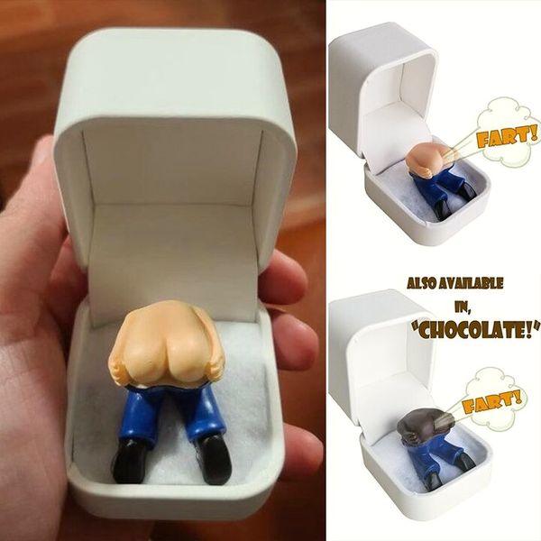 Avtoit | Farting Butt Engagement Ring Box