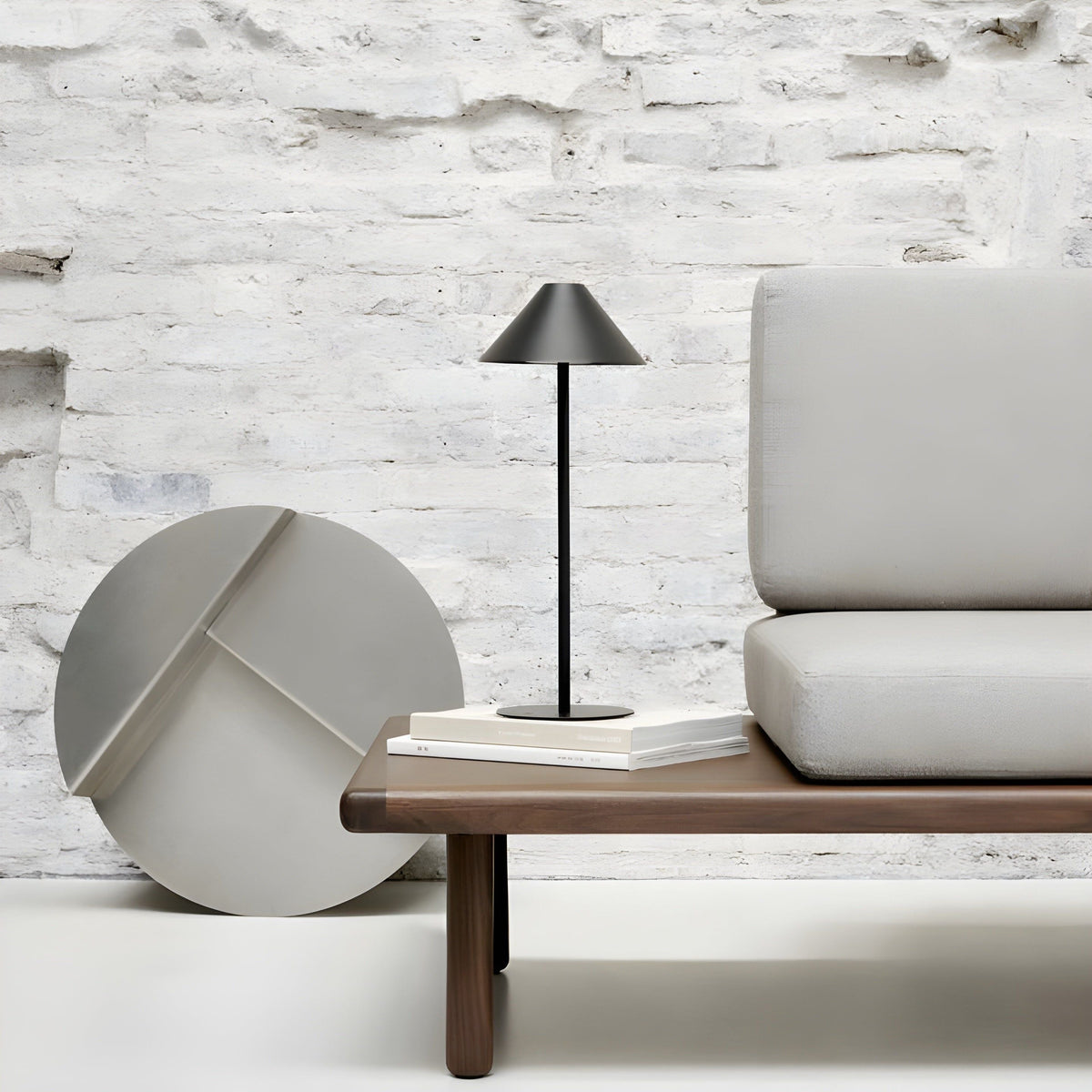 Avtoit | Minimalistic dimmable Touch table lamp - waterproof and rechargeable light Color