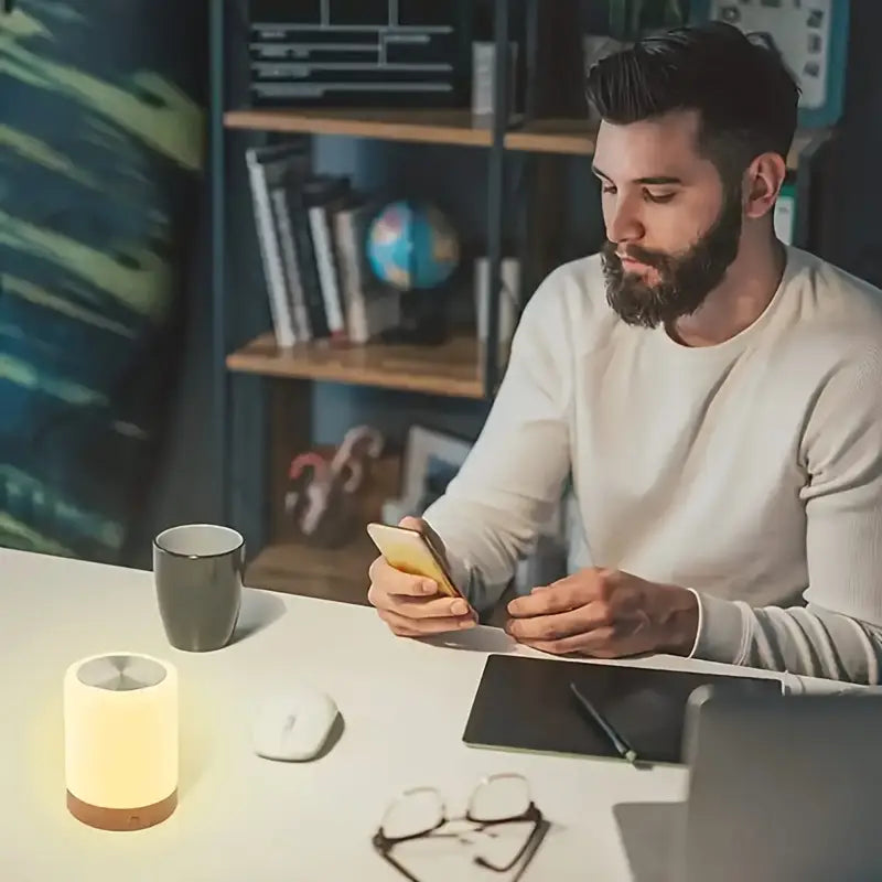 Avtoit | Dimmable LED Night Light with Modern Design and Color Change