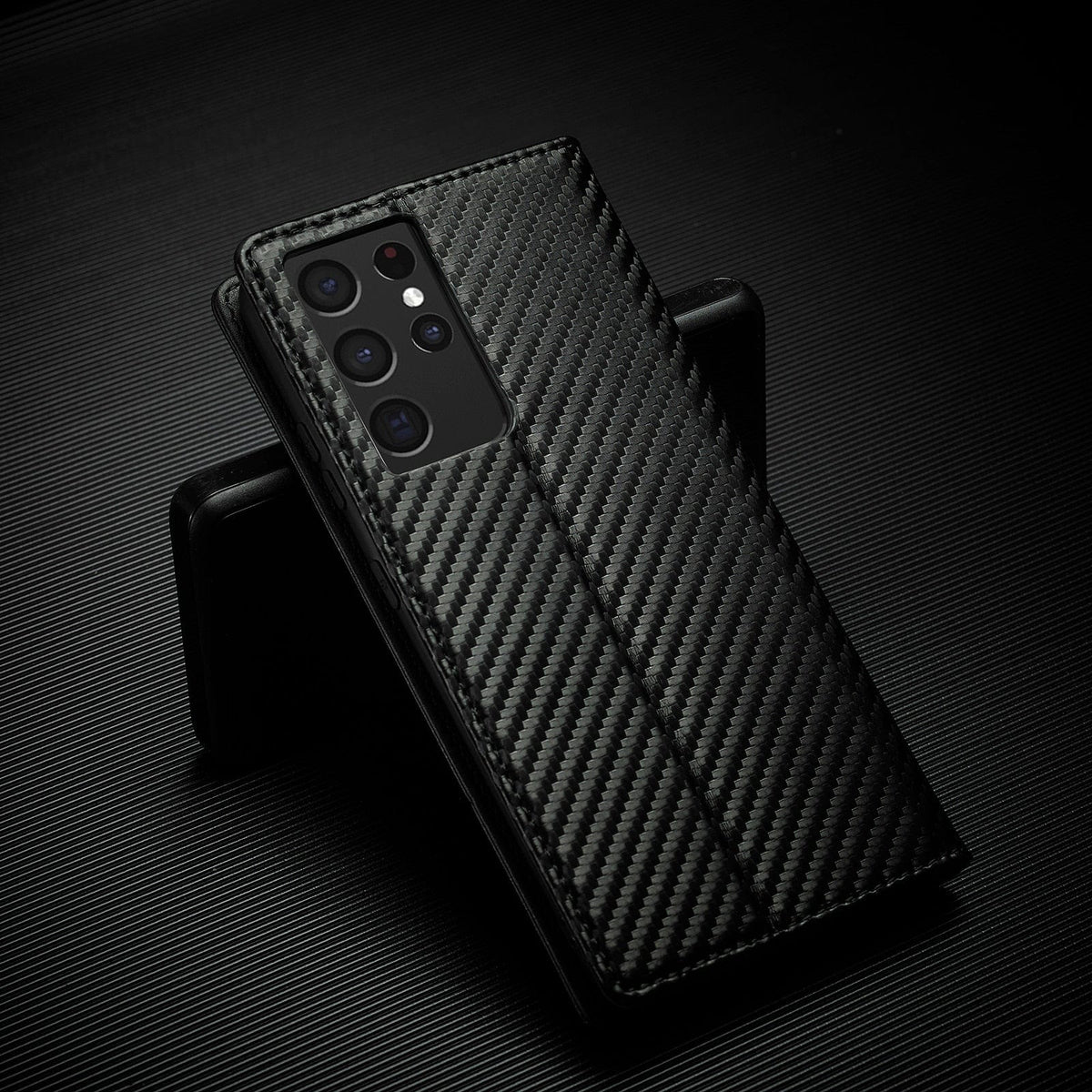 Avtoit | S23 Phone case | Card holder made of carbon fiber leather with magnetic closure