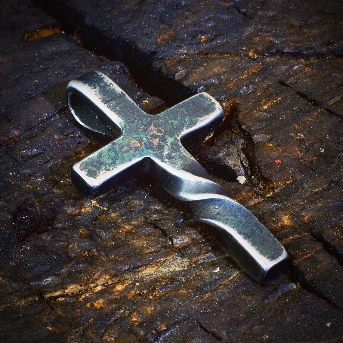 Avtoit | Handcrafted - Cross Necklace