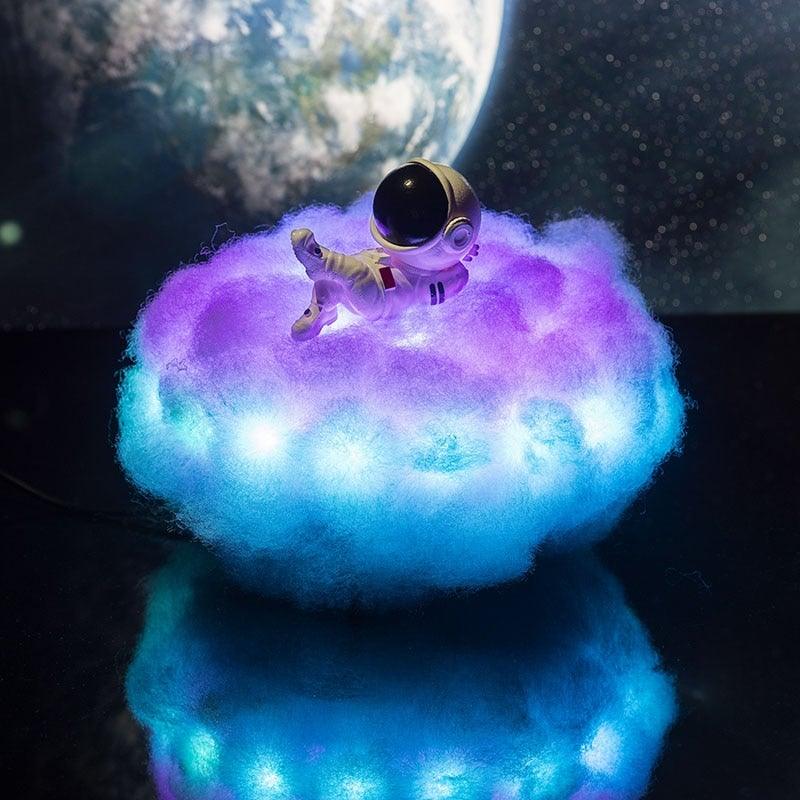Avtoit | Cloud Astronaut Lamp