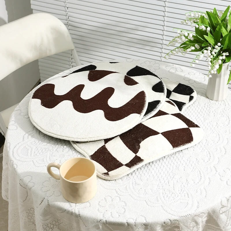 Avtoit | Curvy Checker Mini Tufted Carpet