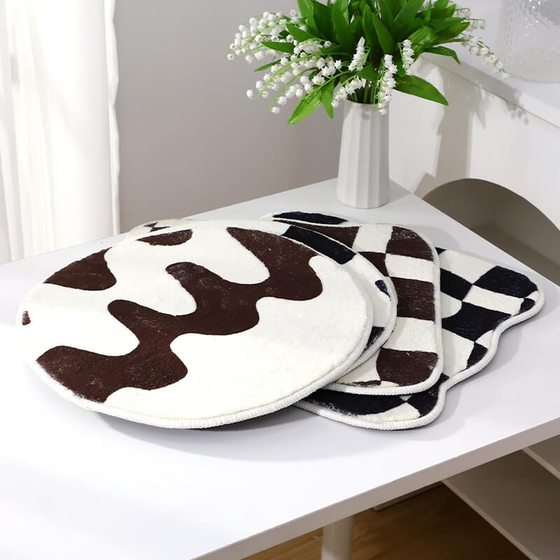 Avtoit | Curvy Checker Mini Tufted Carpet