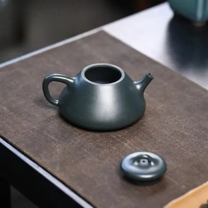 Avtoit | Japanese-Style Zen Handmade Clay Teapot