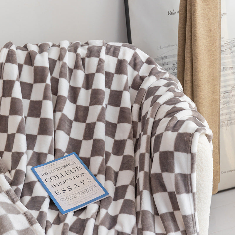 Avtoit | Stylish blanket in checkered pattern for your home